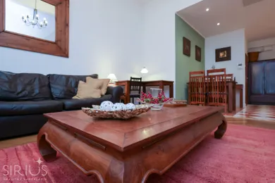 Na prenájom 2-izbový byt, 68 m², Bratislava-Staré Mesto, Laurinská