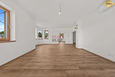 Na predaj 4-izbový dom, 108 m², Veľký Grob, Fialková