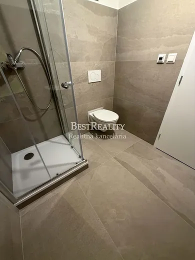 Na predaj 1-izbový byt, 40 m², Stupava, Hlavná