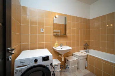 Na predaj 2-izbový byt, 44 m², Trnava, Trnava / Koniarekova