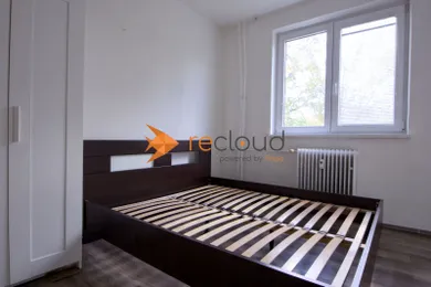 Na prenájom 3-izbový byt, 52 m², Prievidza, Š. Králika