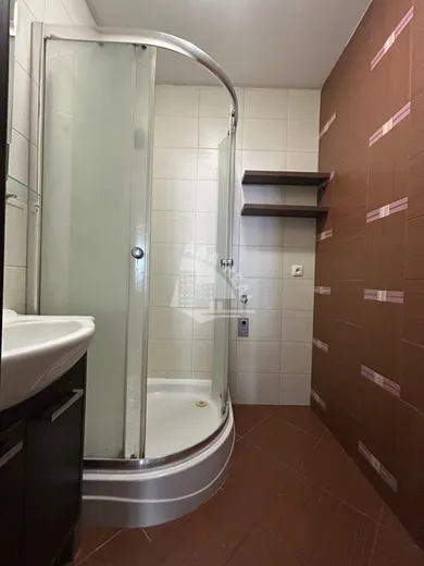 Na predaj 2-izbový byt, 61 m², Banská Bystrica, Švermova