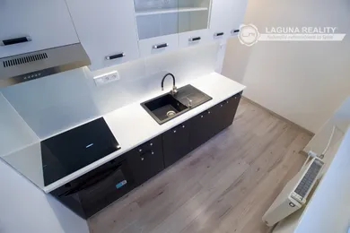 Mieszkania na sprzedaż, 1-pokojowe, Košice-Staré Mesto · €97 000