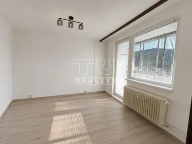 Na predaj 2-izbový byt, Svit