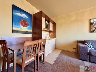 Na predaj 2-izbový byt, 42 m², Veľká Lomnica, Termálna