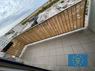 Na prenájom 2-izbový byt, 55 m², Bratislava-Petržalka, Budatínska