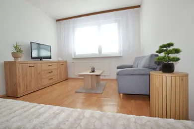 Na prenájom 1-izbový byt, 37 m², Poprad, Šoltésovej
