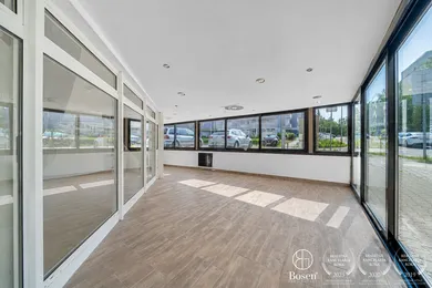 Na predaj komerčné, 170 m², Bratislava-Dúbravka, Agátová