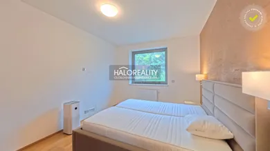 Na prenájom 4-izbový byt, 125 m², Bratislava-Staré Mesto