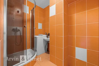 Na predaj 1-izbový byt, 46 m², Bratislava-Staré Mesto, Šancová