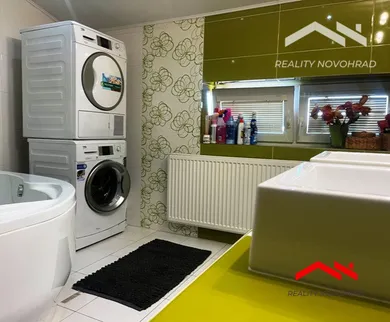 Na predaj 1-izbový dom, 240 m², Vidiná