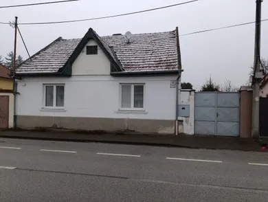 Domy na sprzedaż, 4-pokojowe, Trnava · €180 000