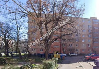 Na predaj 4-izbový byt, 78 m², Bratislava-Ružinov, Rovníková