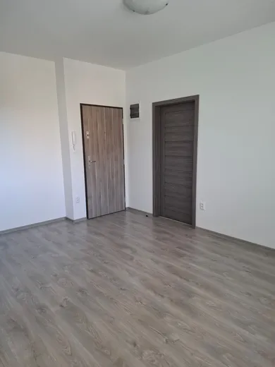 Na prenájom byt v Dubnica nad Váhom · €380 · Dokončené