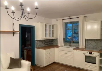 Na prenájom 4-izbový dom, 170 m², Bratislava-Dúbravka