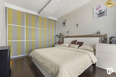 Na predaj 2-izbový byt, 82 m², Bratislava-Petržalka, Kopčianska