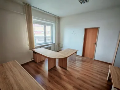 Komerčné priestory na prenájom, Trnava · €516