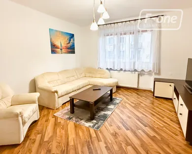 Квартиры в аренду, 2-комнатные, Bratislava-Nové Mesto · €880