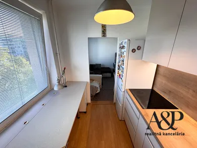 Na predaj 2-izbový byt, 52 m², Senica, Kalinčiakova