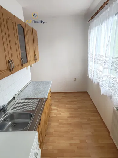Na predaj 3-izbový byt, 64 m², Komárno, Košická
