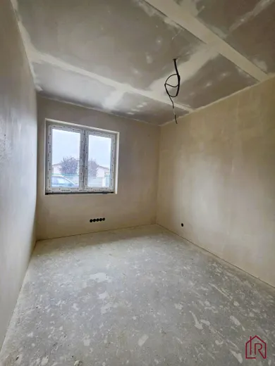 Na predaj 4-izbový dom, 86 m², Čaňa