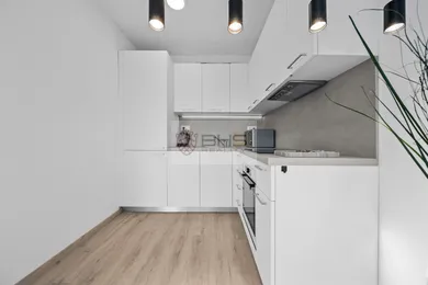 Na predaj 2-izbový byt, 44 m², Bratislava-Ružinov, Hraničná