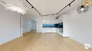 Na prenájom 2-izbový byt, 50 m², Bratislava-Ružinov, Košická