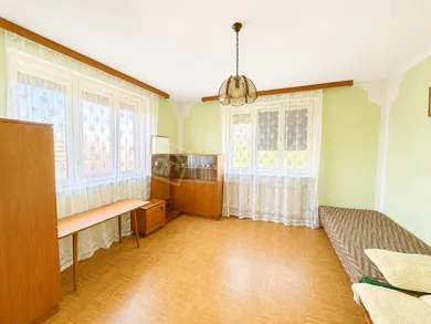 Na predaj dom, 240 m², Šaľa, Dóžova