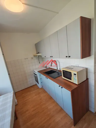 Mieszkania na wynajem, 3-pokojowe, Bratislava-Ružinov · €1100