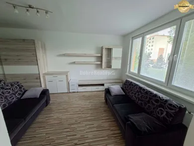 Mieszkania na wynajem, 1-pokojowe, Prievidza · €430