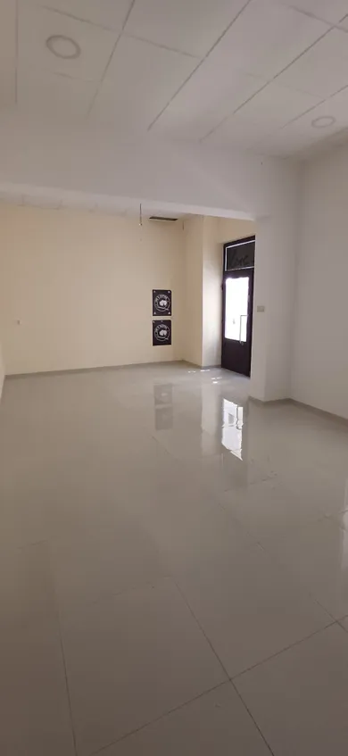 Na prenájom komerčné, 53 m², Piešťany, nám. Slobody