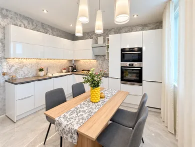 Na predaj 3-izbový byt, 68 m², Viničné, Lipová