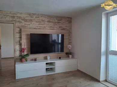 Na prenájom 2-izbový byt, 58 m², Poprad, Francisciho
