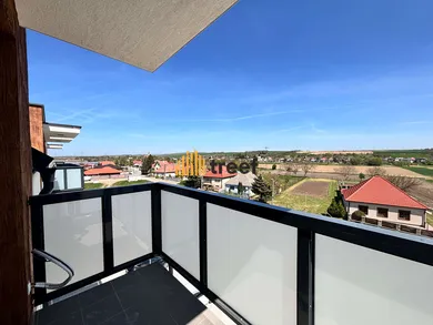 Na predaj 2-izbový byt, 50 m², Dvorníky