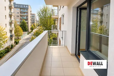 Na prenájom 3-izbový byt, 90 m², Bratislava-Ružinov, Žellova