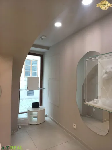 Na predaj komerčné, 89 m², Bratislava-Staré Mesto