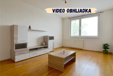 Mieszkania na wynajem, 4-pokojowe, Nitra · €750