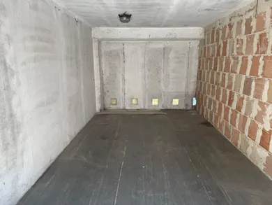 Na predaj objekt, 18 m², Bratislava-Dúbravka, Hanulova