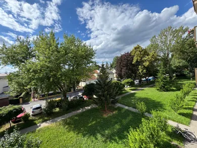 Mieszkania na wynajem, 3-pokojowe, Piešťany · €530