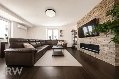 Na predaj 3-izbový byt, 97 m², Bratislava-Nové Mesto, Olbrachtova