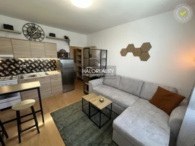 Na prenájom 1-izbový byt, 20 m², Poprad, Pavlovova