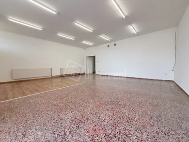 Na prenájom komerčné, 120 m², Povoda