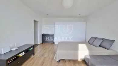 Na predaj 1-izbový byt, 39 m², Bratislava-Vrakuňa
