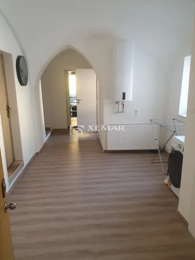 Na prenájom 3-izbový byt, 90 m², Banská Bystrica