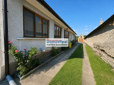 Na predaj 3-izbový dom, 150 m², Lehnice