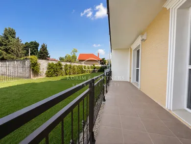 Na predaj 2-izbový byt, 49 m², Komárno, Parná ul.