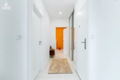 Na predaj 3-izbový byt, 66 m², Bratislava-Podunajské Biskupice