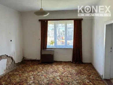 Na predaj 3-izbový dom, 900 m², Sobrance