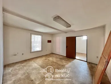 Na predaj objekt, 515 m², Nové Zámky, Komárňanská cesta