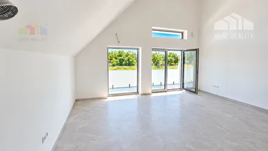 Na predaj 4-izbový byt, 90 m², Banka